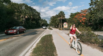 Periwinkle Way which includes cycling as well as an individual femail