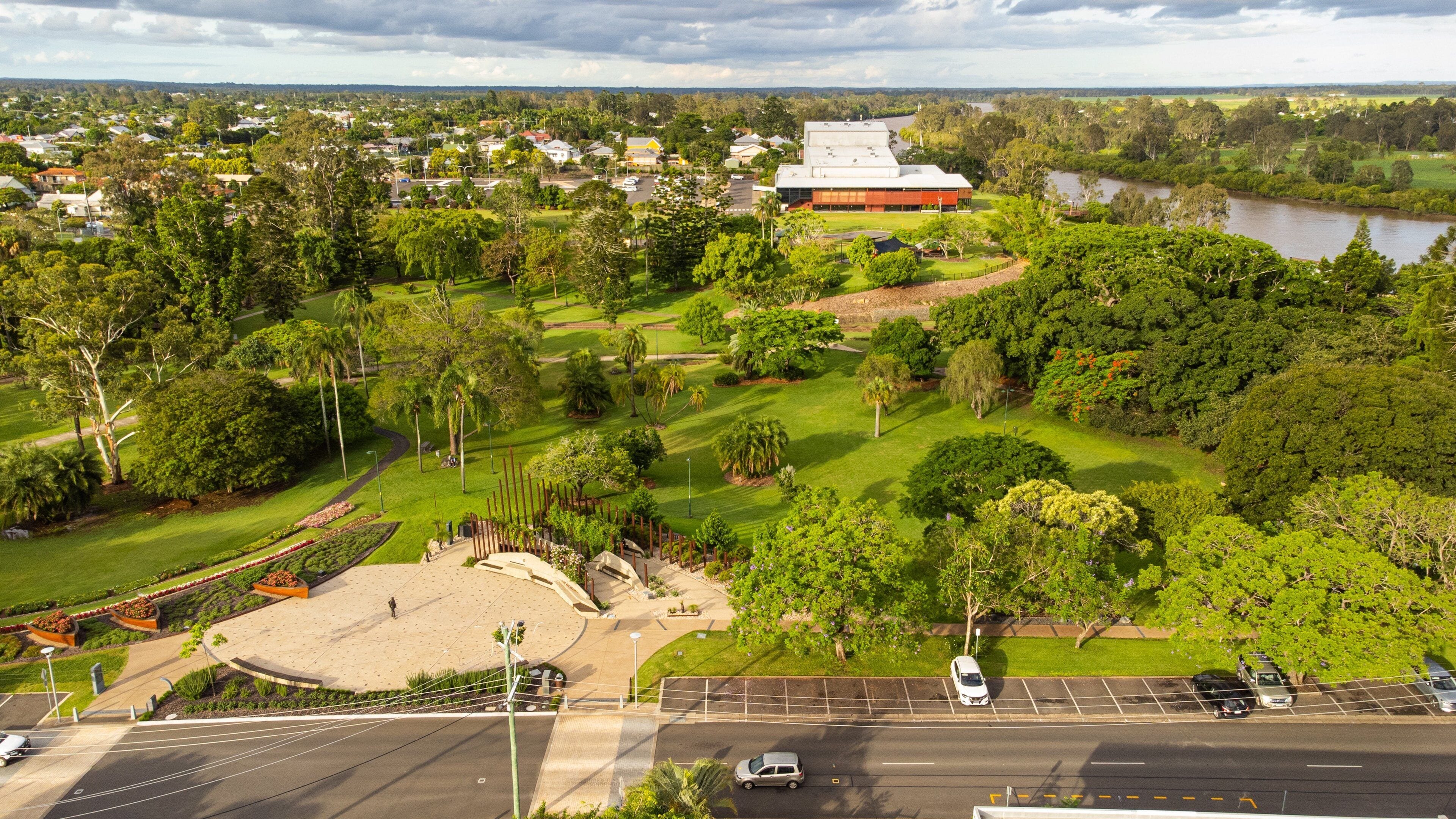 Queens Park featuring landscape views and a park