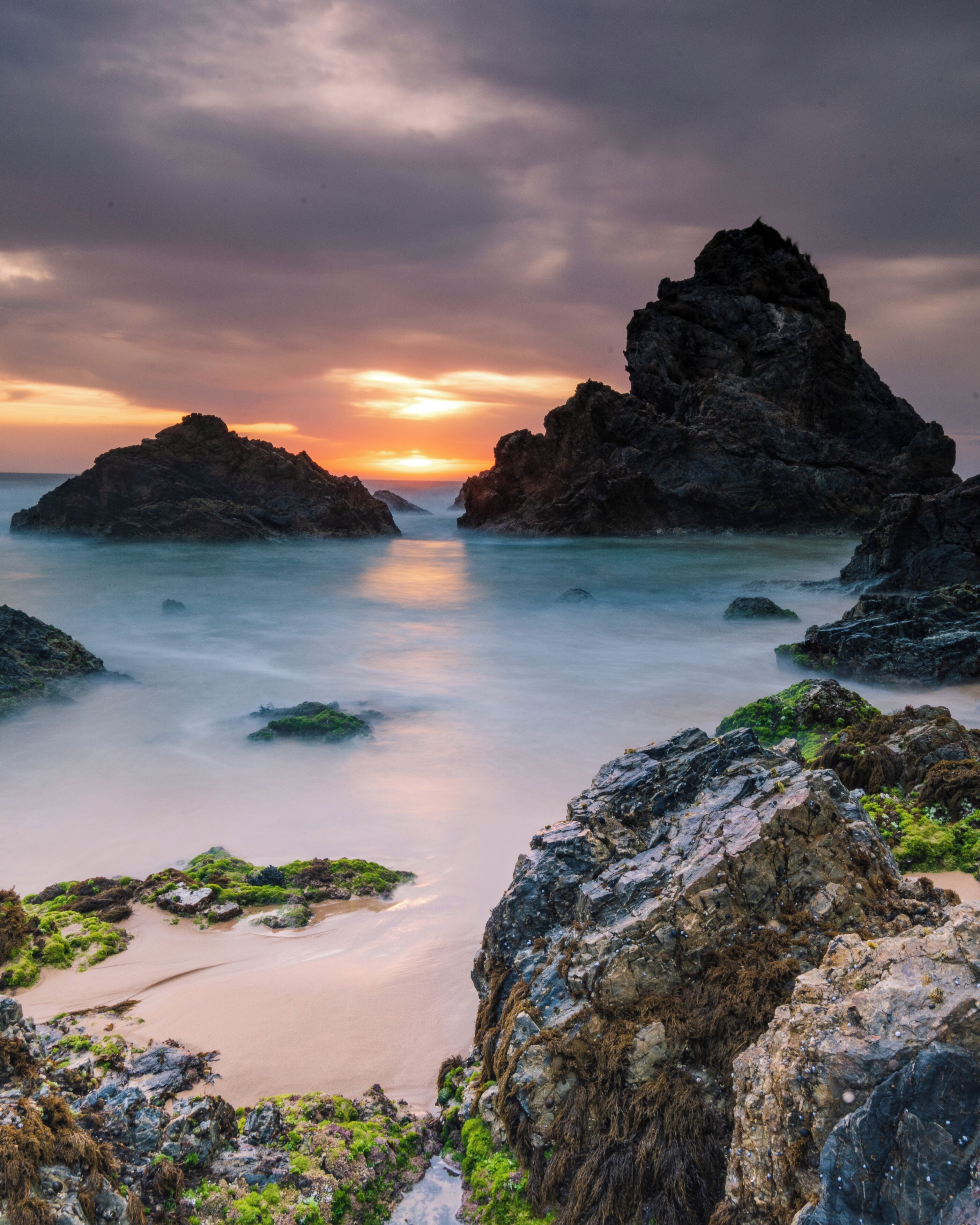 Morning sunrise at Camel Rock, Wallaga Lake. Such a beautiful place.

#Australia #Seascape #Travel #Sunrise #BVS100K