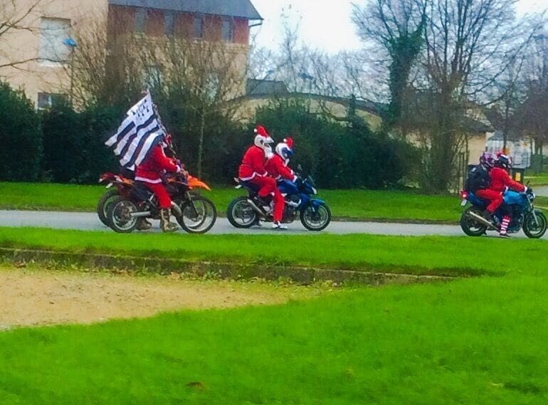 Christmassy bikers 🎅