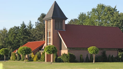 Auferstehungskapelle der evangelischen Kirchengemeinde Ladbergen. Sie gehört zum Friedhof am Rott.