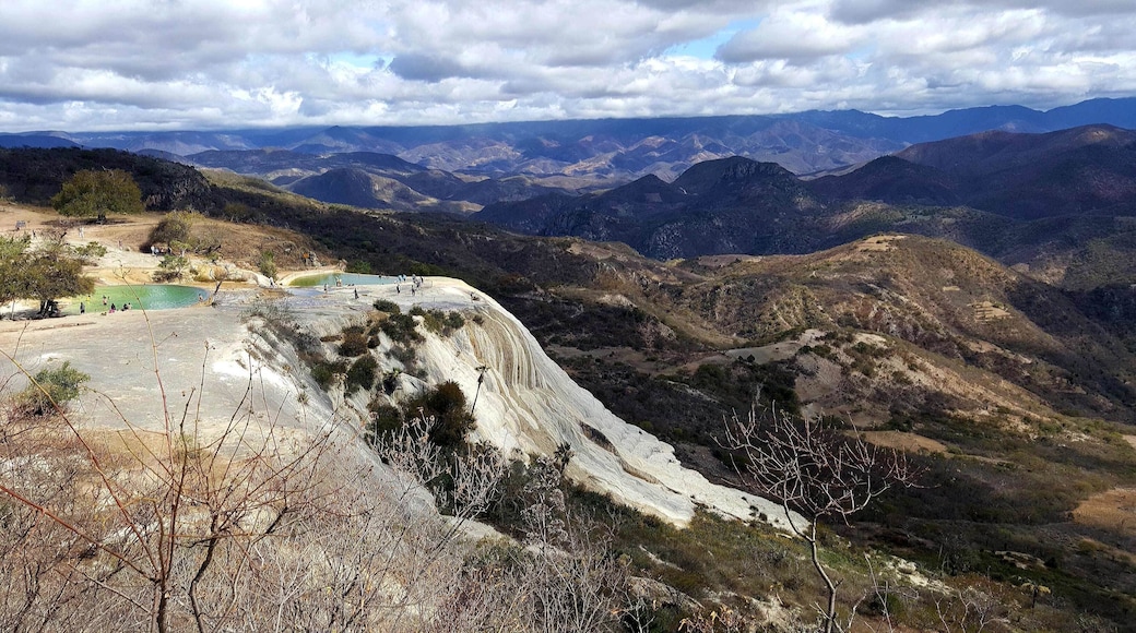 #lifeatexpedia #weloveourmarkets #latam #mexico #oaxaca #AboveitAll Hierve el Agua is a kind of ecotourism sanctuary where you will see the impressive structure of two waterfalls petrified by time. You will enjoy seeing this spectacular landscape and take some time to sit on a shore (if you endure the vertigo of its height, one of 12 and the other of 30 meters) and appreciate the immensity that surrounds them.