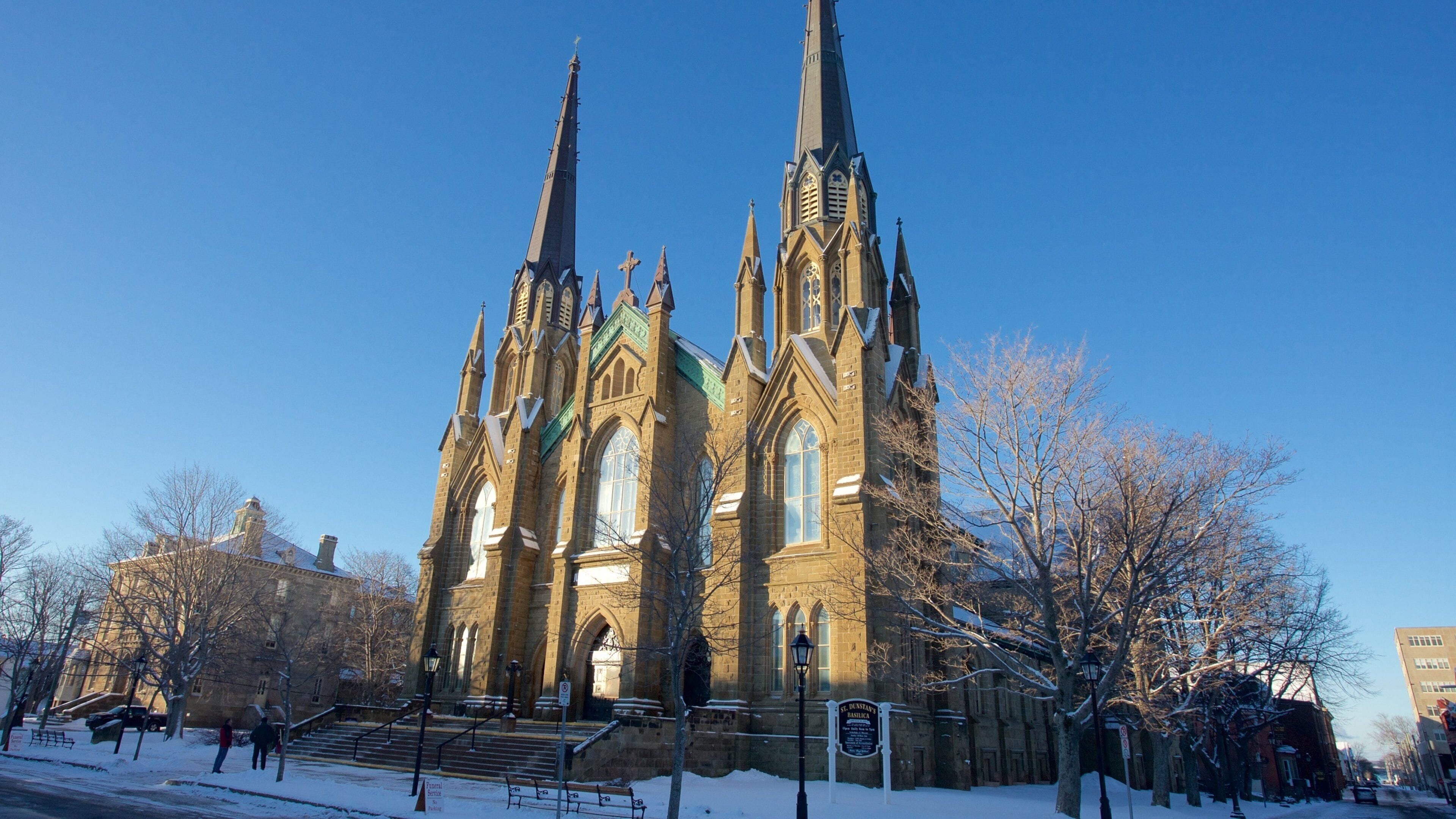 St. Dunstan\'s Basilica which includes snow and a church or cathedral