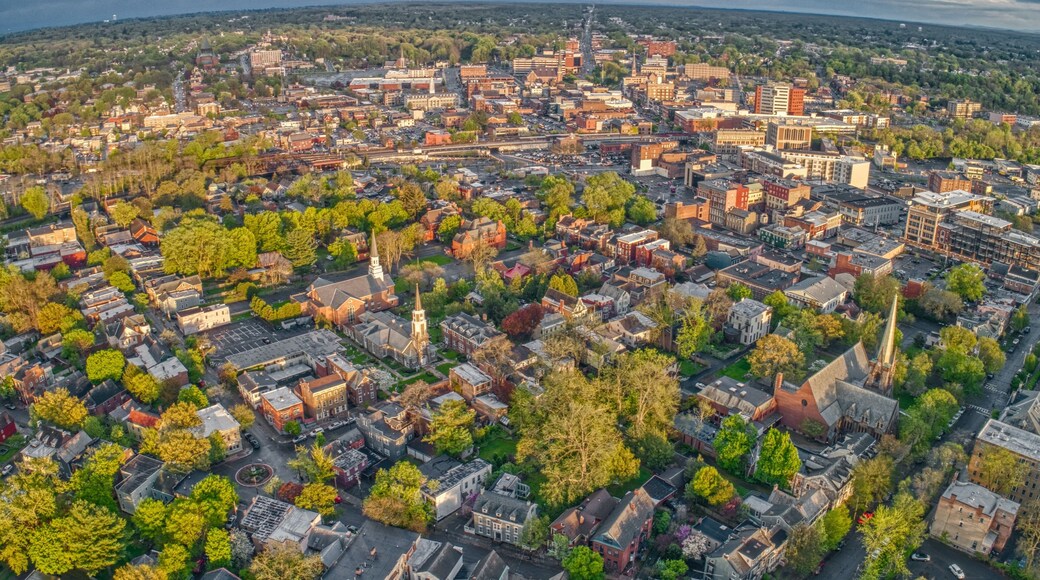 Schenectady is a small City in Upstate New York on the Erie Canal
