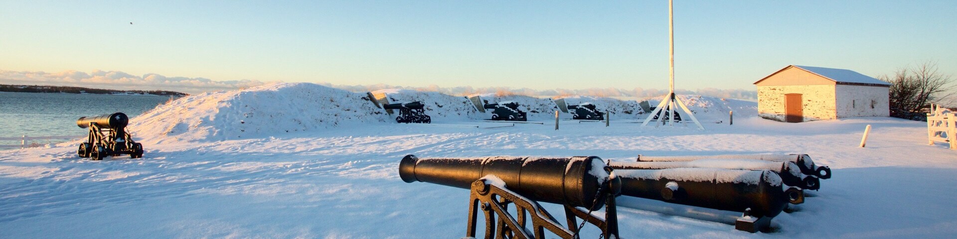 Batería del Príncipe Eduardo ofreciendo nieve