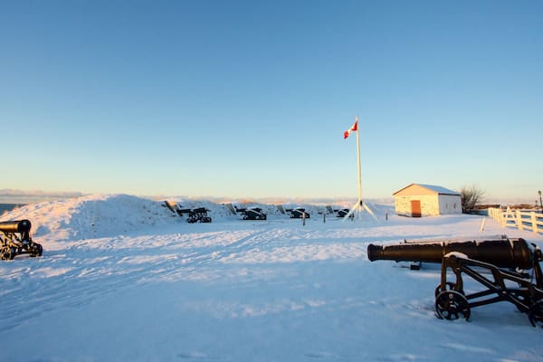 Batería del Príncipe Eduardo mostrando nieve