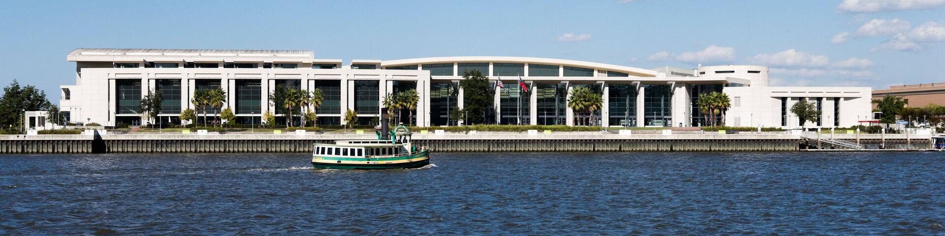B6D6AX The Savannah International Trade Convention Center, Savannah, Georgia, USA. Image shot 11/2008. Exact date unknown.