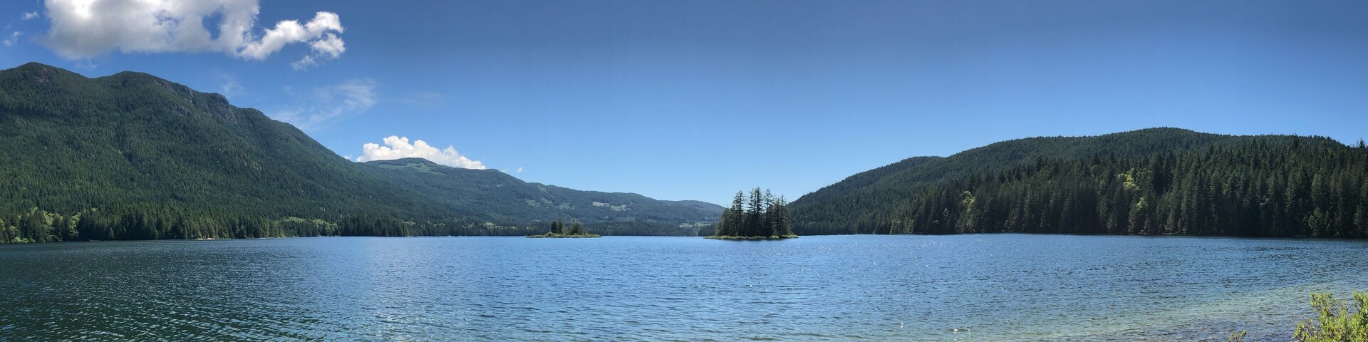 A nice 16km bike ride around Inland Lake, just outside of Powell River BC.
Lots of hiking off the lake, and many spots to stop for lunch.