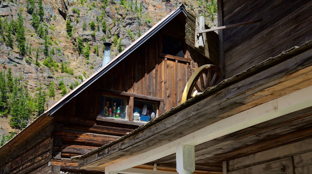 Three Valley Gap Ghost Town which includes heritage elements