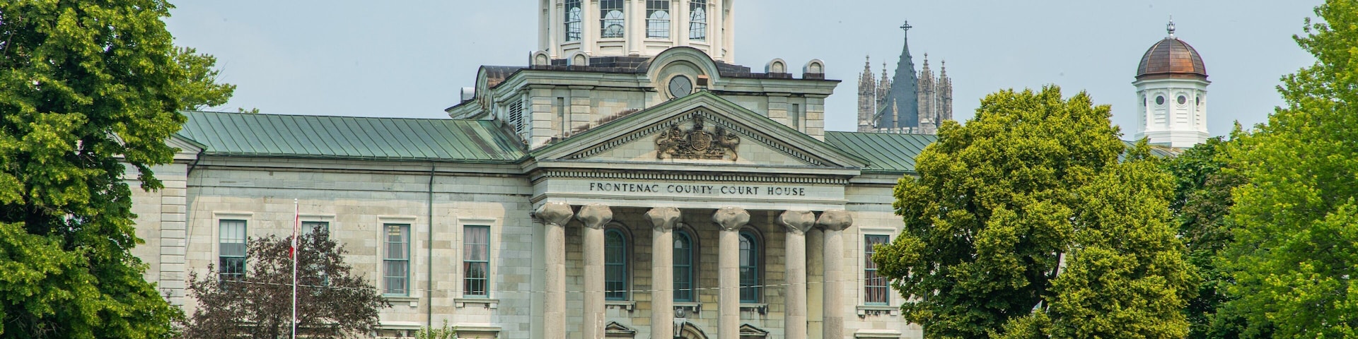 Kingston City Park featuring a park, heritage architecture and an administrative buidling