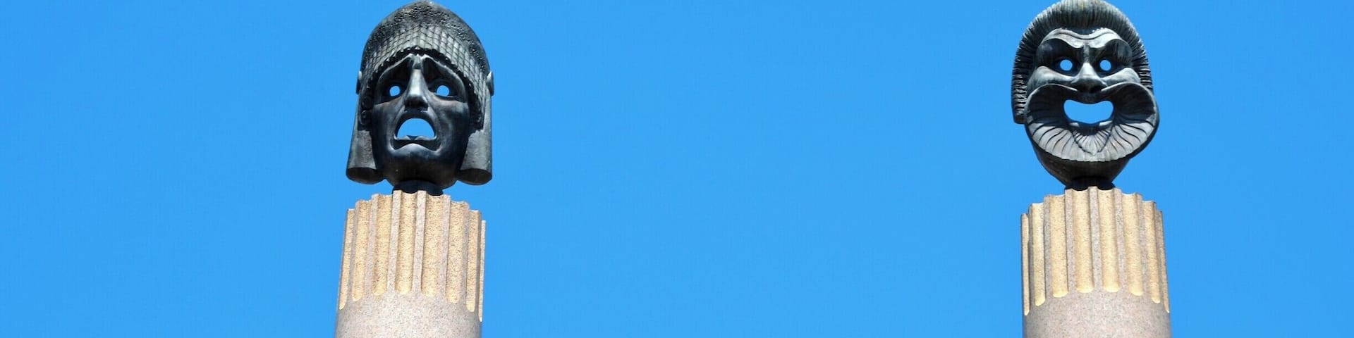 The masks of tragedy and (broadly speaking) comedy on pillars outside the theatre in Cividale del Friule. An extraordinary gem of a mediaeval town near Udine.
#blue