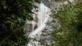 Shannon Falls Provincial Park showing a waterfall