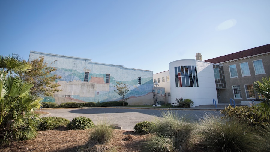 PanamaCity_VisualArtsCenterofNorthwestFlorida_6301226_03