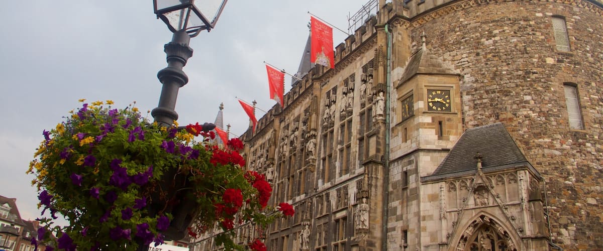 Prefeitura de Aachen mostrando arquitetura de patrimônio