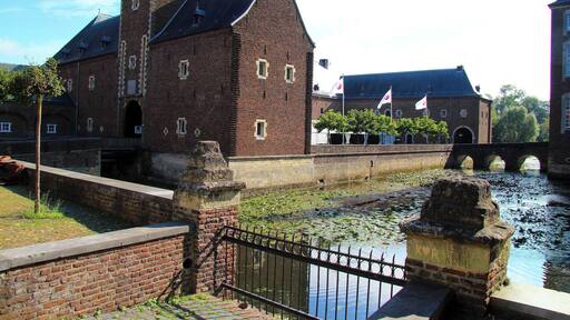 Hoensbroek Castle is one of the largest and most beautiful castles in the Netherlands.
http://www.kasteelhoensbroek.nl/en/