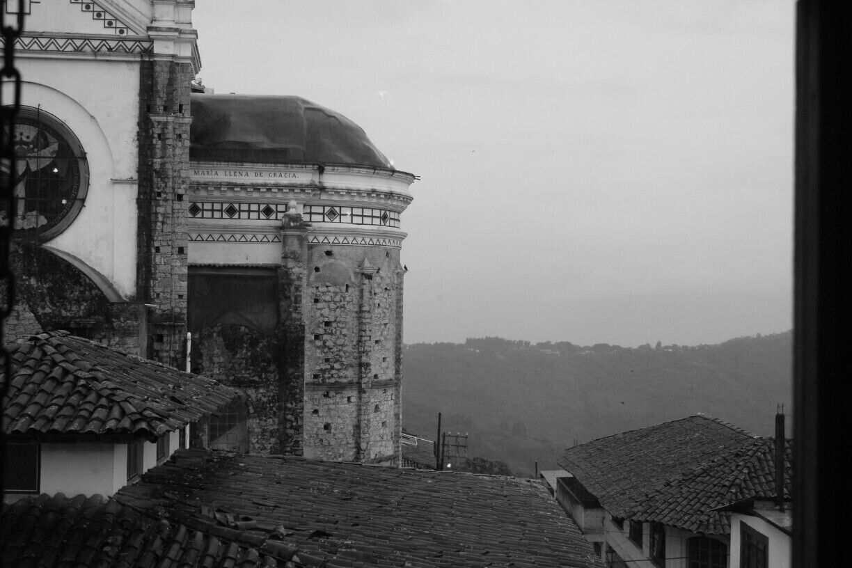 PARISH OF SAN FRANCISCO View of the back of the parish. It is a major renaissance style colonial buildings in Cuetzalan, builted in the seventeenth century and remodeled in the first half of the twentieth century. Enjoy walking through its small streets and alleys

#getaway #trip #travel #explore #outdoors #church #antiquebuildings