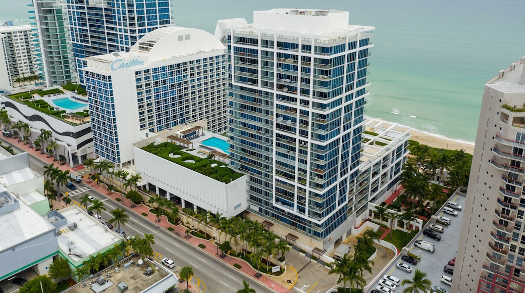 Aerial drone photo of the Carillon and Canyon Ranch Miami Beach FL USA