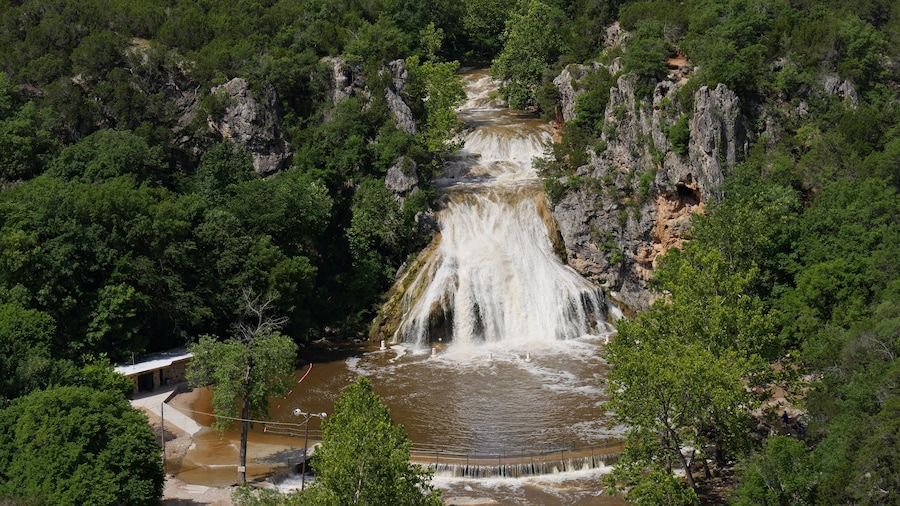 ターナーフォールズ州立公園