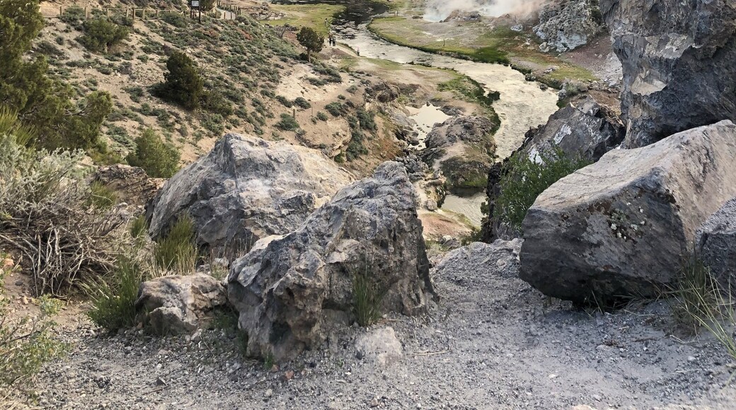This is the most beautiful view that I ever seen!!!
You can sky/snowboard at the mountain and drive about 25 minutes from it to the hot springs and join a nice hot tub!