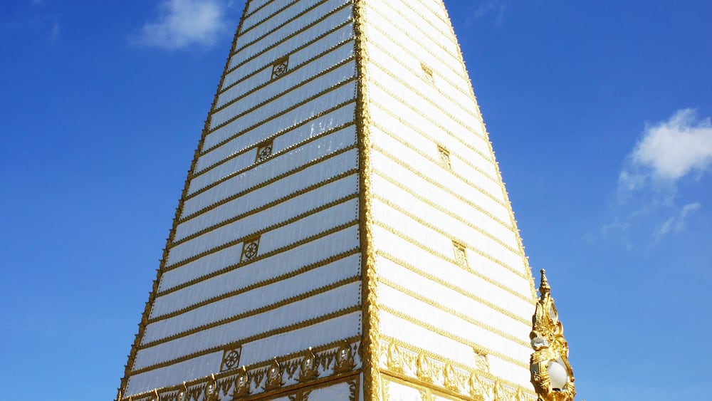 Chedi Phra Si Maha Phot