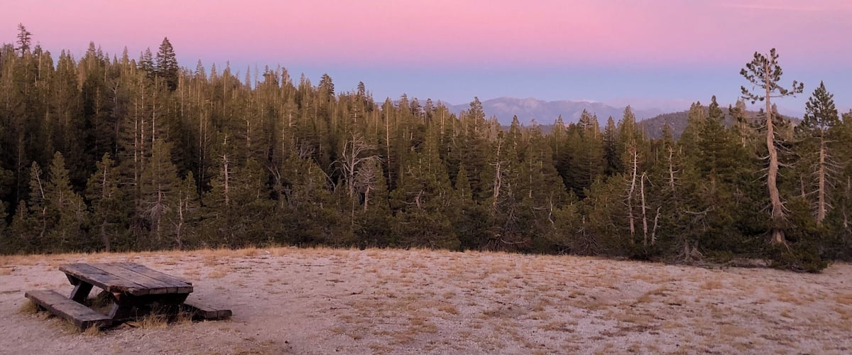 You would spend most of your time at this location looking at the minarets at sunset. As beautiful as they are, make sure to look around- or you might miss the pink and purple surprise behind you. #trovember #sunset #outdoors #mammothlakes #california