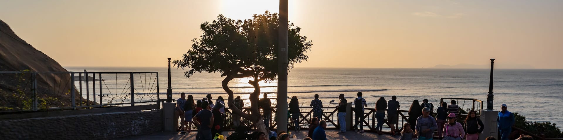 The Barranco viewpoint is a mandatory stop when you visit the Costa Verde beach in Lima, Peru.