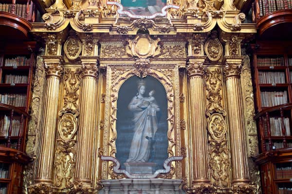 Palafoxiana-Bibliothek welches beinhaltet Geschichtliches und Innenansichten