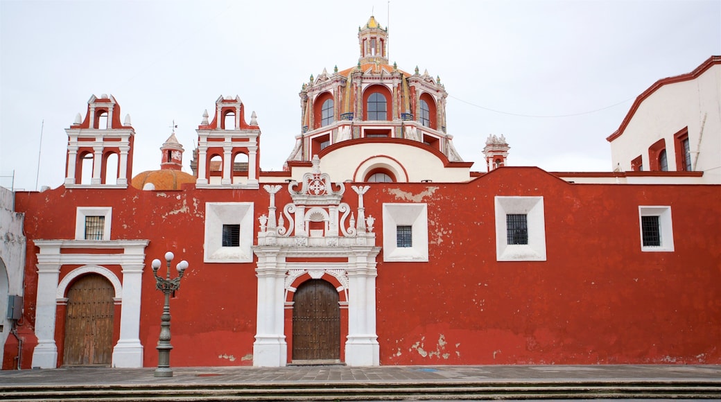 Santo Domingo kyrka presenterar ett torg