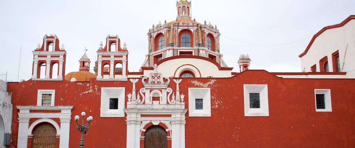 Santo Domingo Church which includes a square or plaza