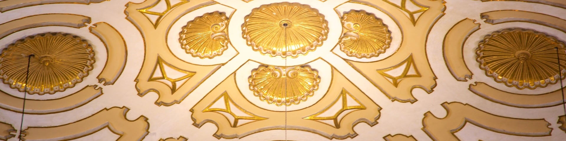 Santo Domingo Church featuring interior views and heritage elements