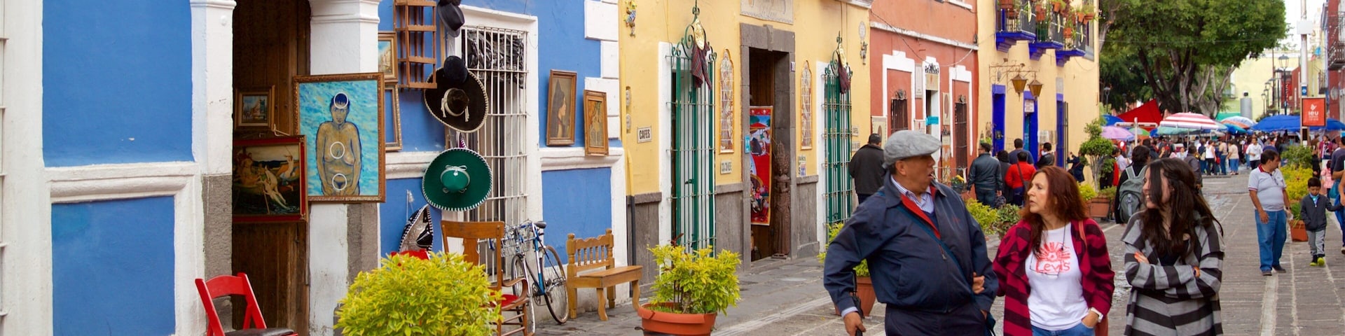 Los Sapos Bazaar as well as a small group of people