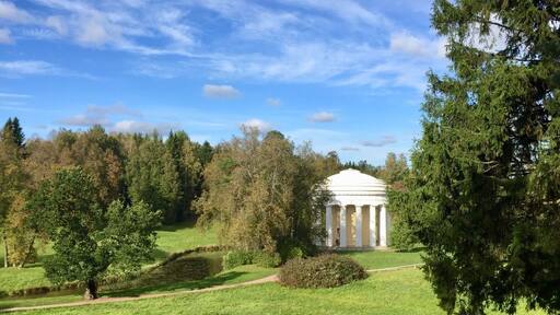 #GreaterOutdors
This park is enormous and perfect for hiking, biking, running, walking, strolling, and great outdoring of all kinds. In any season. Check it out when in the neighborhood