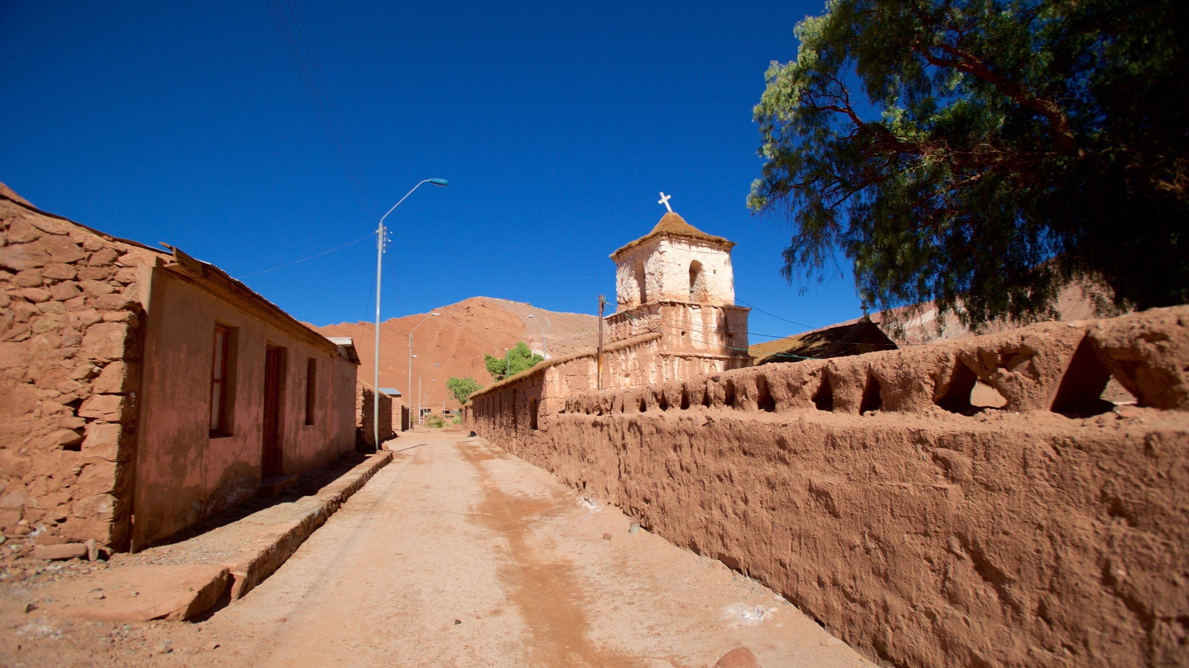 Rio Grande which includes a small town or village