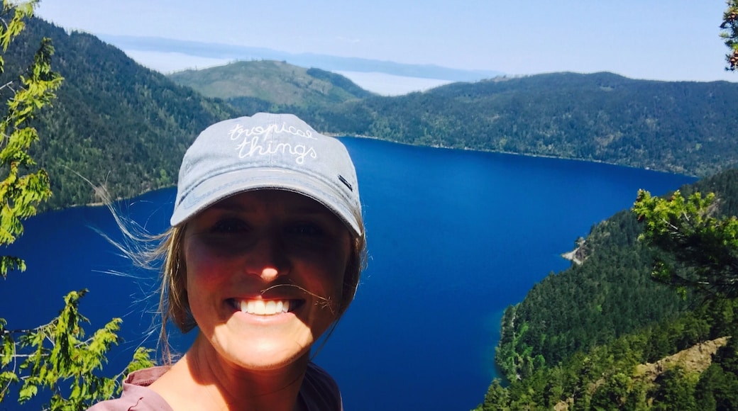 Washington glacial lakes ... far from tropical!