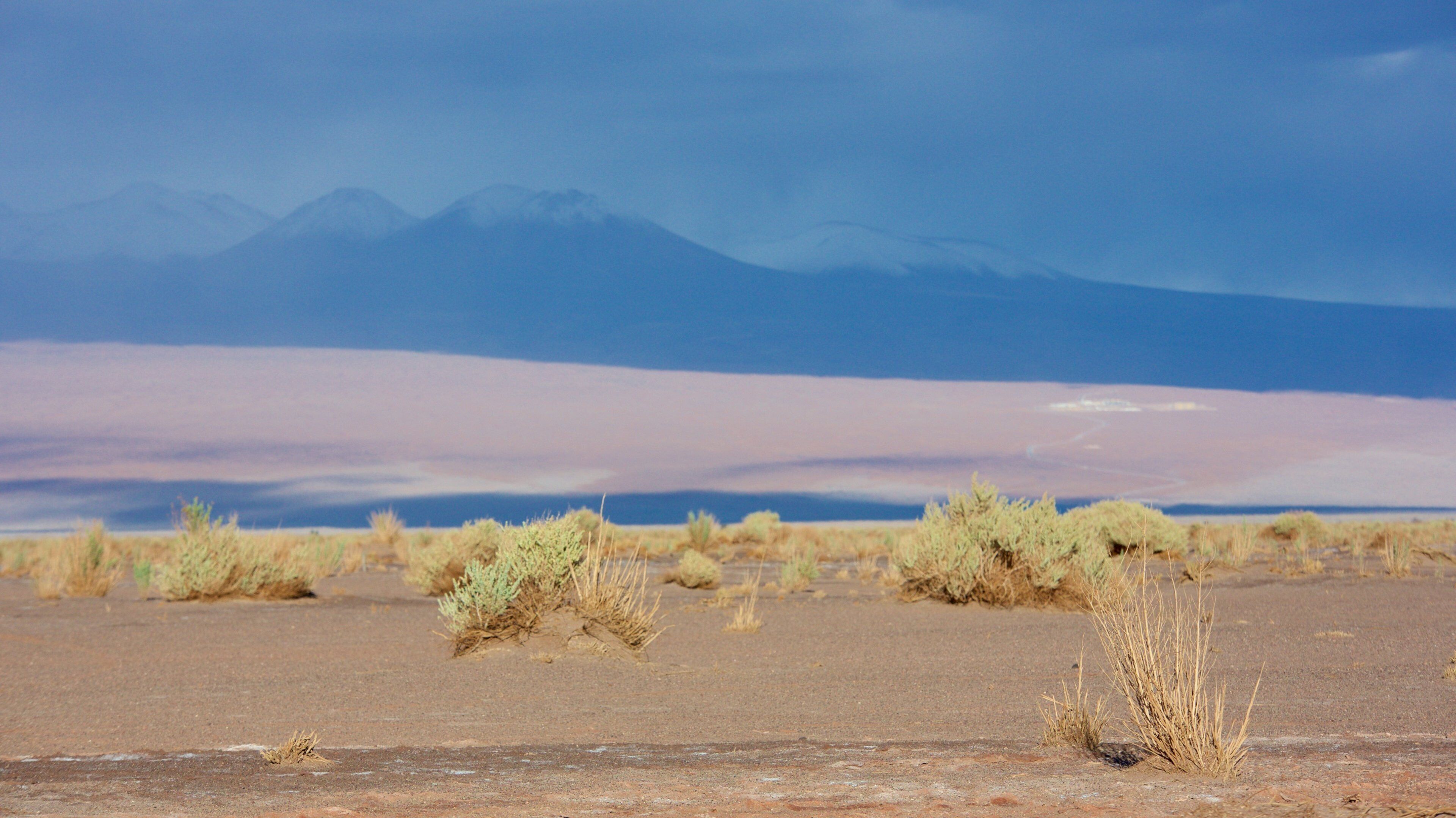 Cejar Lagoon which includes tranquil scenes