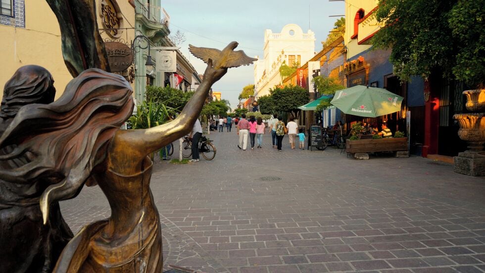Great place for an evening stroll in Tlaqupaque,  Calle Independencia where there are loads of restaurants and art stores.

Read more about Tlaquepaque:
http://worldwideadventurers.com/guadalajara-mexico-first-impressions-love/
