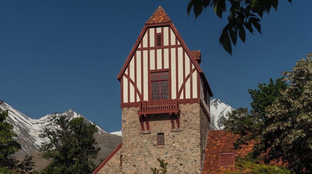 Ever seen such a picturesque building in front of the Sierras?
Inspired by the surrounding mountains, our hatchery was built to last. Expert craftsmen — led by Charles Dean of the State Department of Engineering — teamed up with Fish and Game Commissioner M.J. Connell to design a striking, durable building. Construction started in late March of 1916 with the goal of completing the project in the spring of 1917 — just in time to receive the first eggs. With the help of local builders, Mt. Whitney Fish Hatchery opened its doors in 1917.
