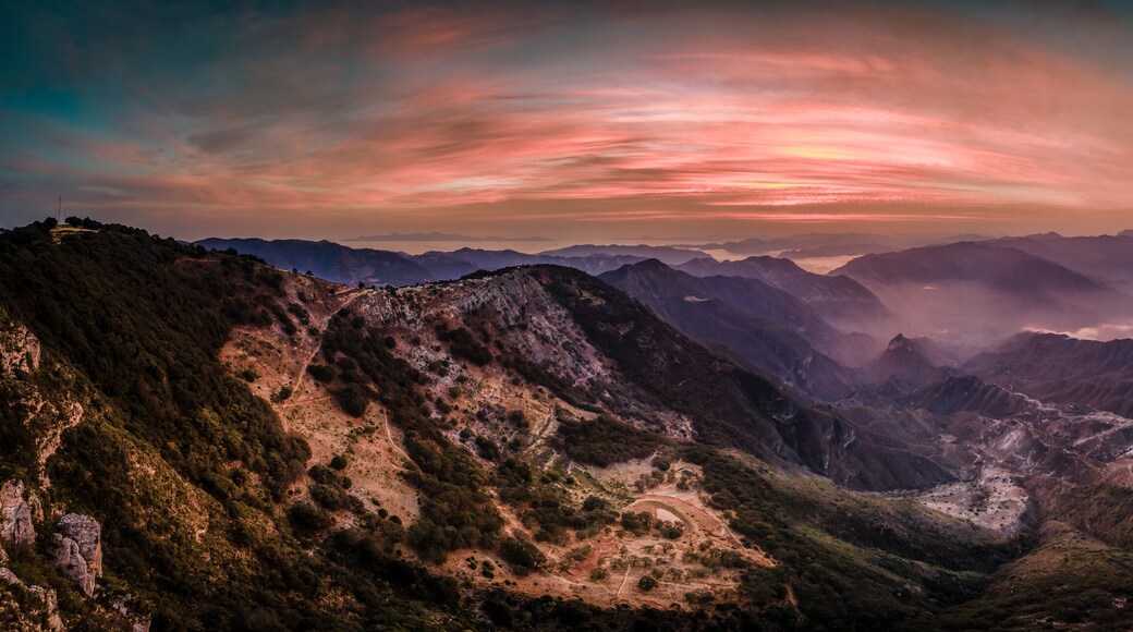 Sunrise in Mirador Cuatro Palos, Pinal de Amoles, Querétaro, México