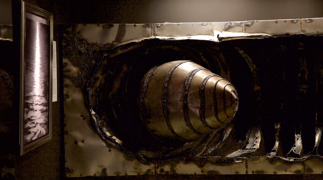 Erarta Museum and Galleries of Contemporary Art featuring art