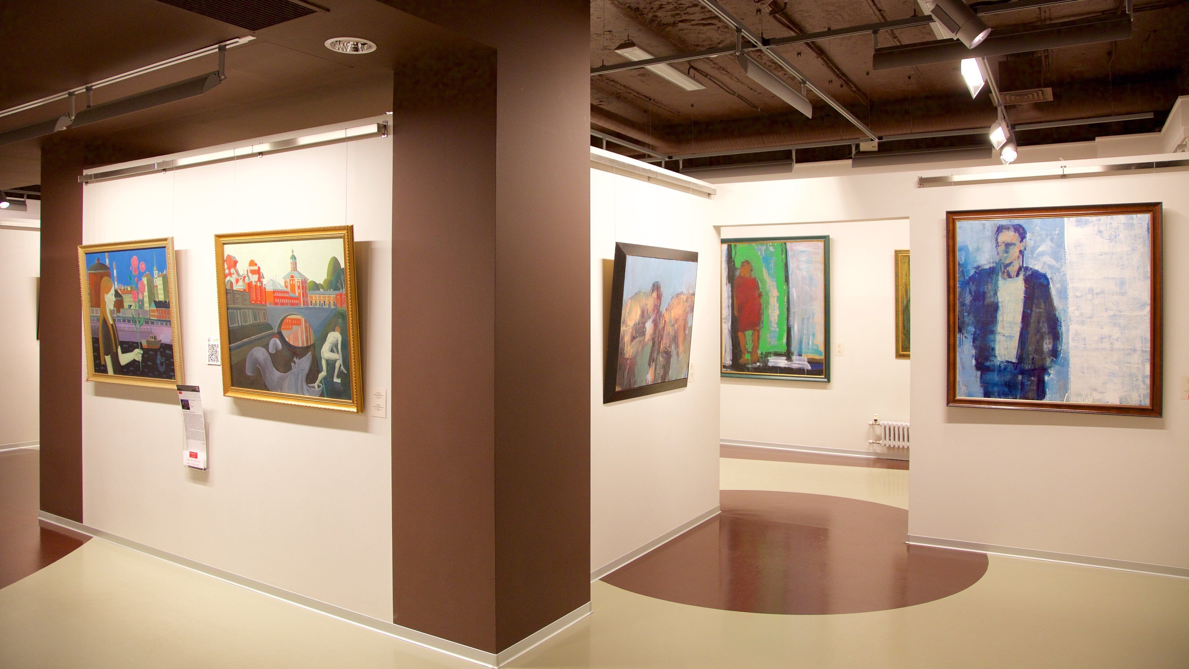 Erarta Museum and Galleries of Contemporary Art which includes art and interior views