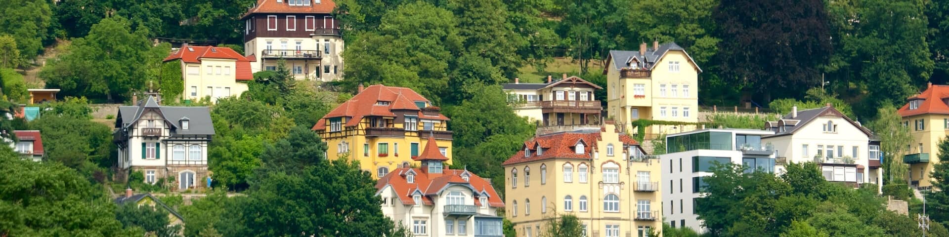 Dresde qui includes petite ville ou village