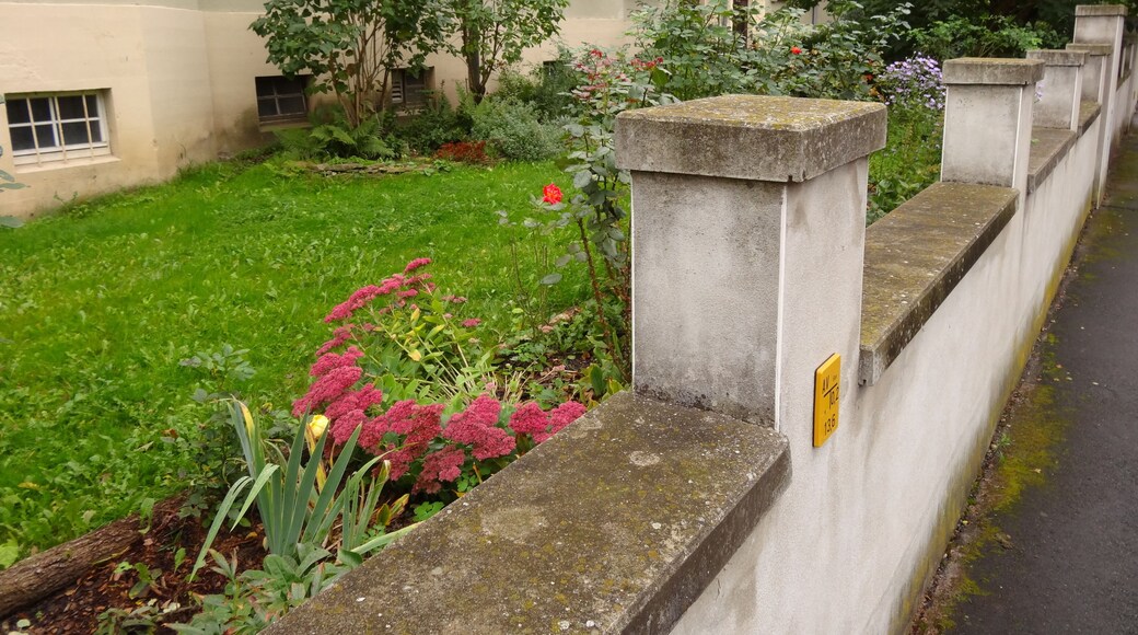 Denkmalgeschützte Wohnhausgruppe Tetschener Straße 18-24 in Dresden-Gruna