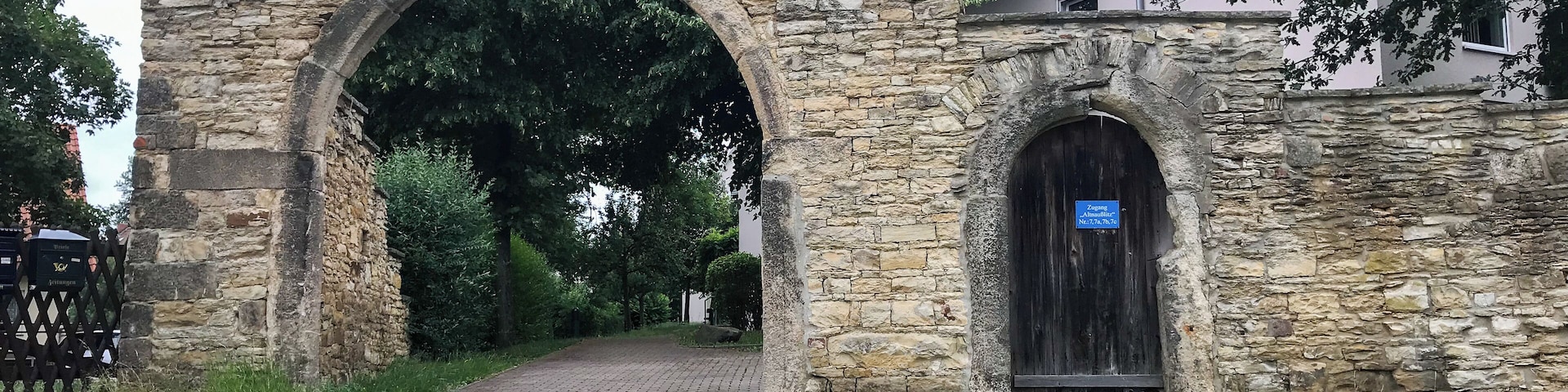 Tor in AltNaußlitz (Dresden)