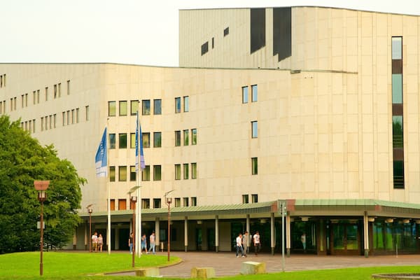 Salle d\'opéra et de spectacles Aalto-Musiktheater Essen