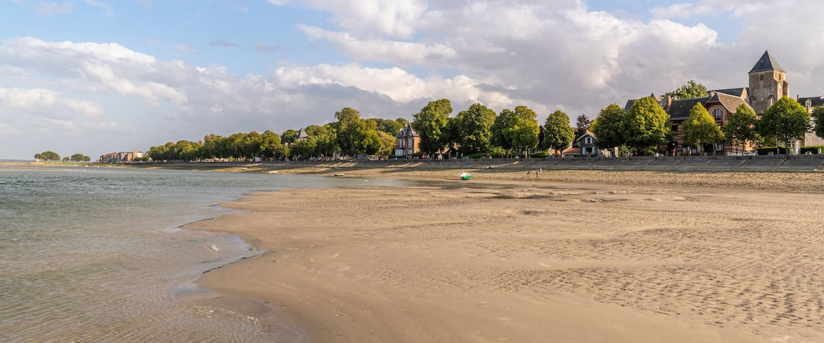 Les quais de Saint-Valery depuis le chenal de la Somme