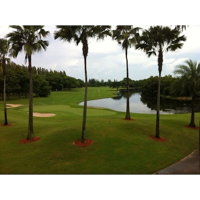 lotus golf club / bongkok outside place