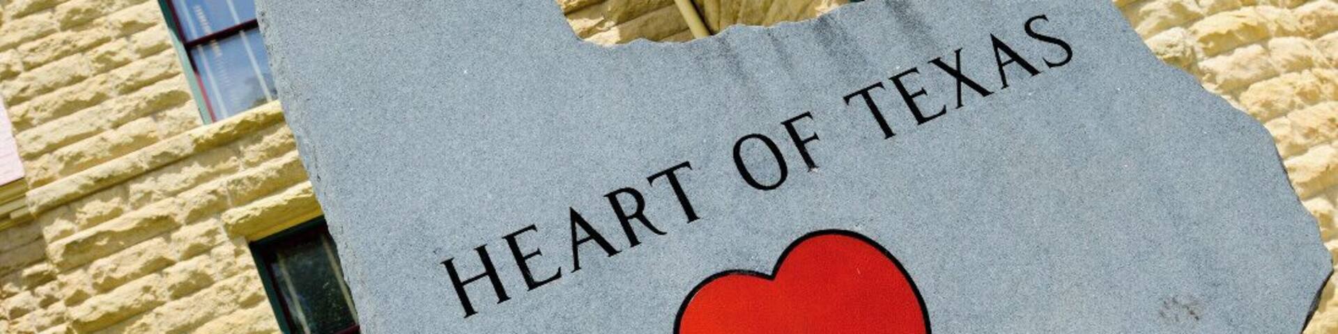 Mini Takes the States 2014 Road Rally Lubbock to Austin Leg:
Brady calls itself "The Heart of Texas" as it is the closest, geographically speaking, to the center of the state.
Everyone was extremely friendly and the Mayor even came out for our visit.
#MTTS2014 #minitakesthestates #go11