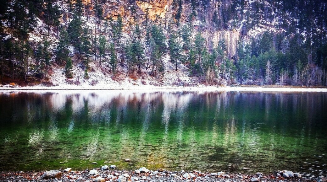 An incredibly beautiful place to pull over and sleep or explore the area of your heading to Whistler. There are rest room available and campsites are on a self registration basis at 18.00 per night. Each site has a fire pit and bears are known to wander in the area. The park also warns of wasps and hornets in the summer months.