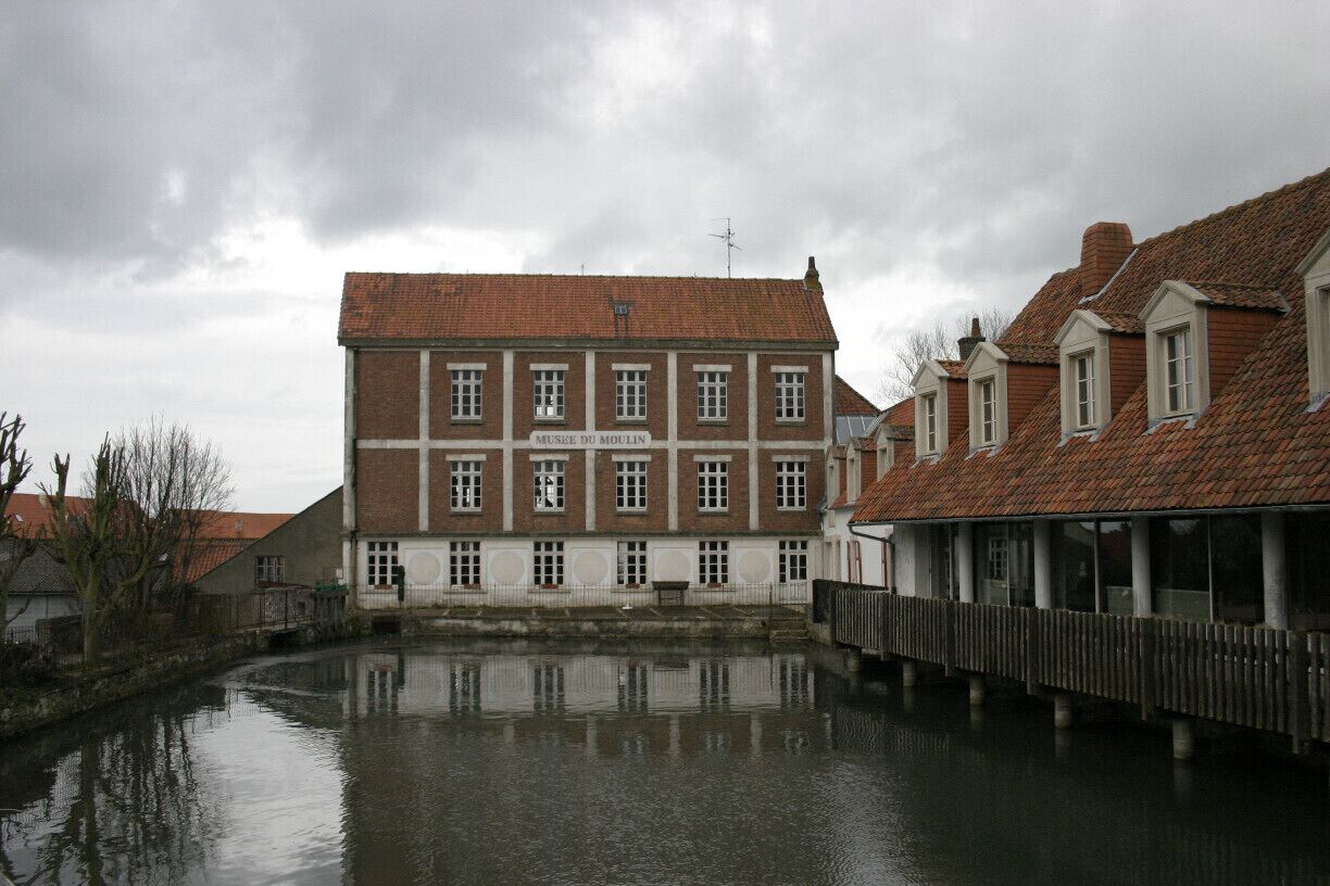 The museum with Hotel de la Plage on the right.
