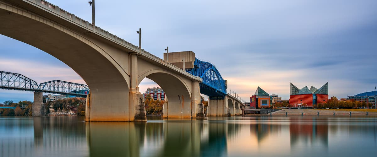 Chattanooga, Tennessee, USA downtown skyline on the Tennessee River